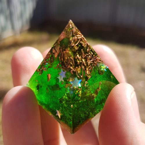 Deep Green Quartz and Copper Orgoneit Pyramid