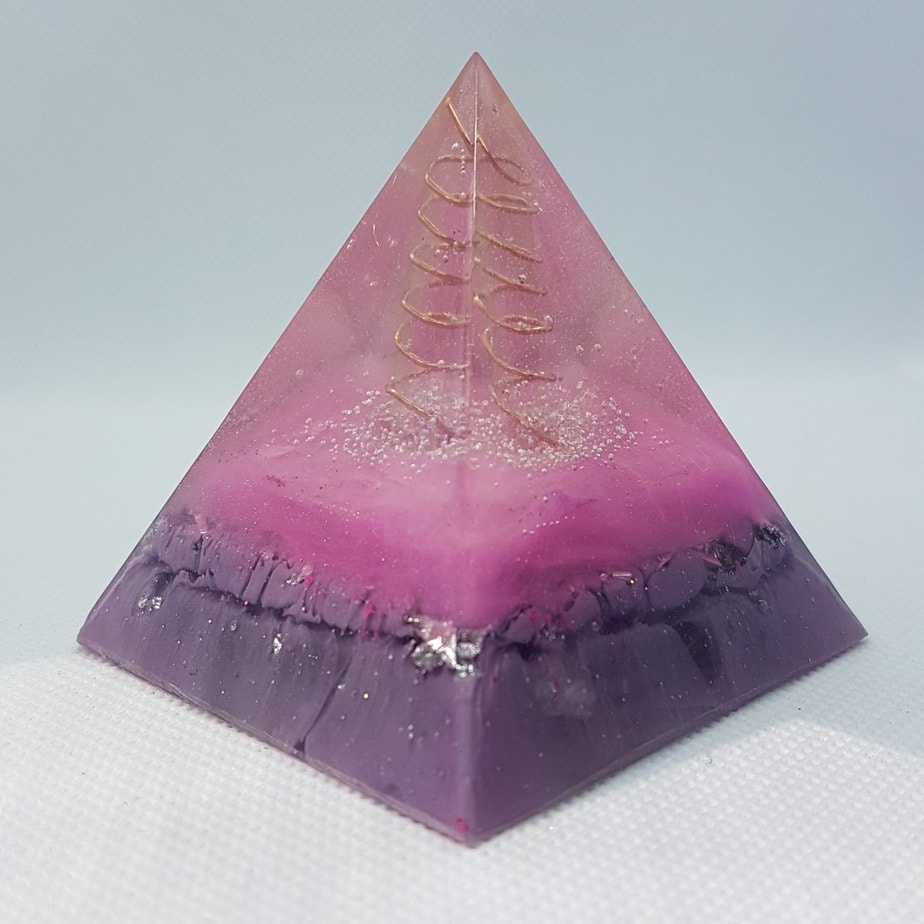 Bubblegum Quartz and Copper Shungite OrgoneIt Pyramid 6cm