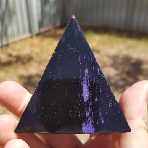 Black Power Shungite OrgoneIt Orgonite Pyramid 6cm 1