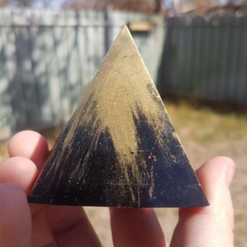 Armour Light Shungite OrgoneIt Orgonite Pyramid 6cm 1