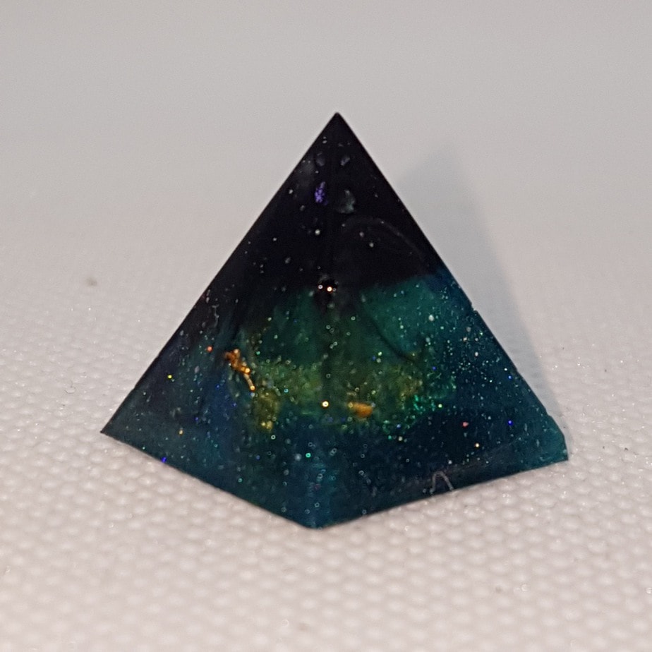 Mini Moon OrgoneIt Orgonite Pyramid 2cm