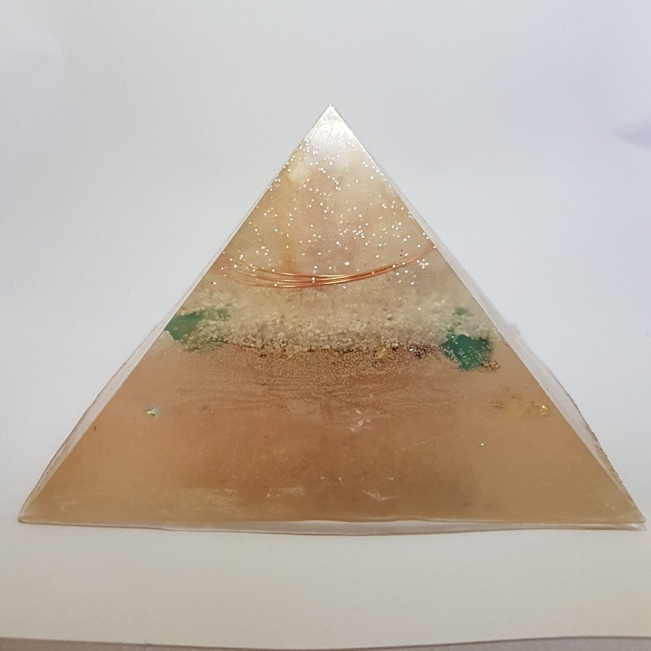 Peaceful Warrior Rose Quartz Fluorite OrgoneIt Orgonite Pyramid 9.5cm 1
