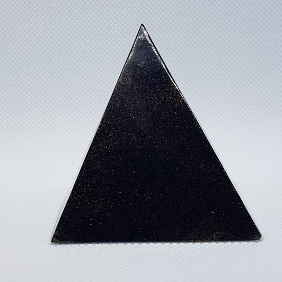 Golden Light Shungite Orgone Orgonite Pyramid 6cm 1