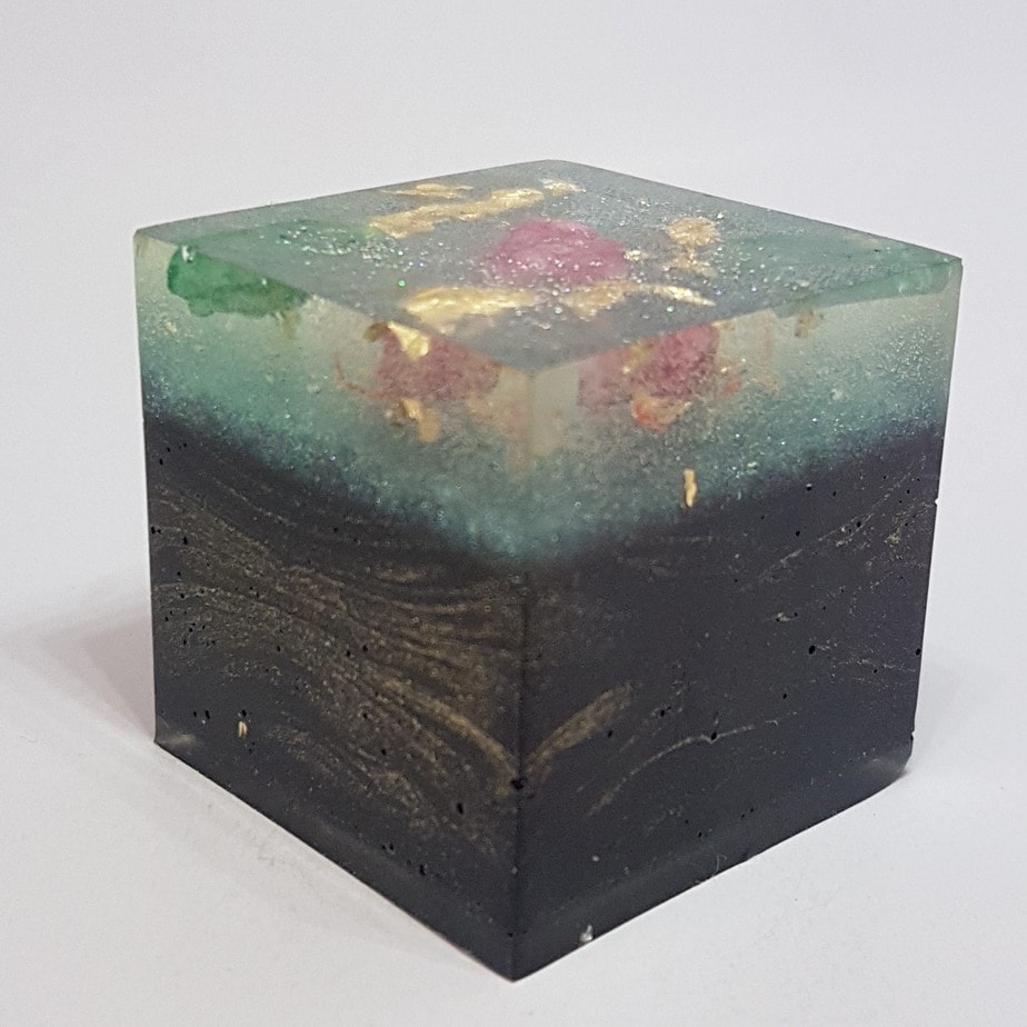 Rose Petal Malachite OrgoneIt Orgonite Cube 4cm