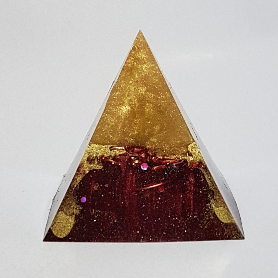 Star Rebirth Orgone Orgonite Pyramid 4cm 1