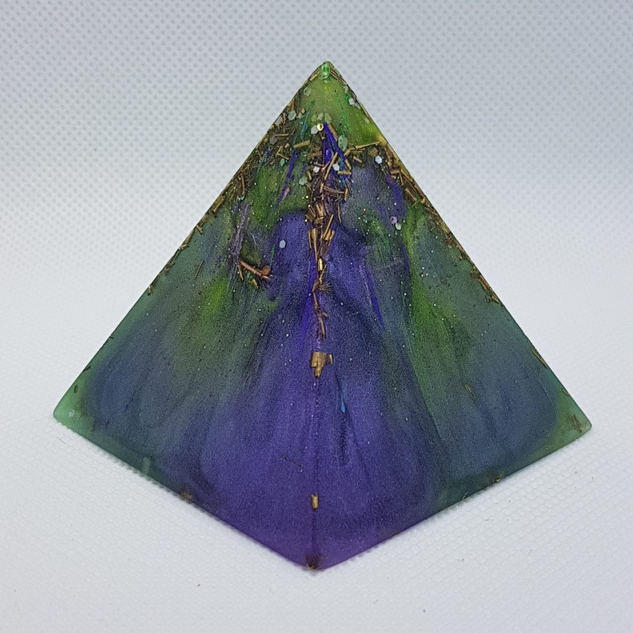 Enchantress Orgone Orgonite Pyramid 6cm