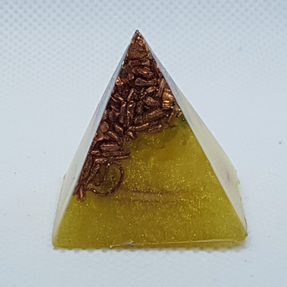 Soledad Orgonite Pyramid 3cm 1