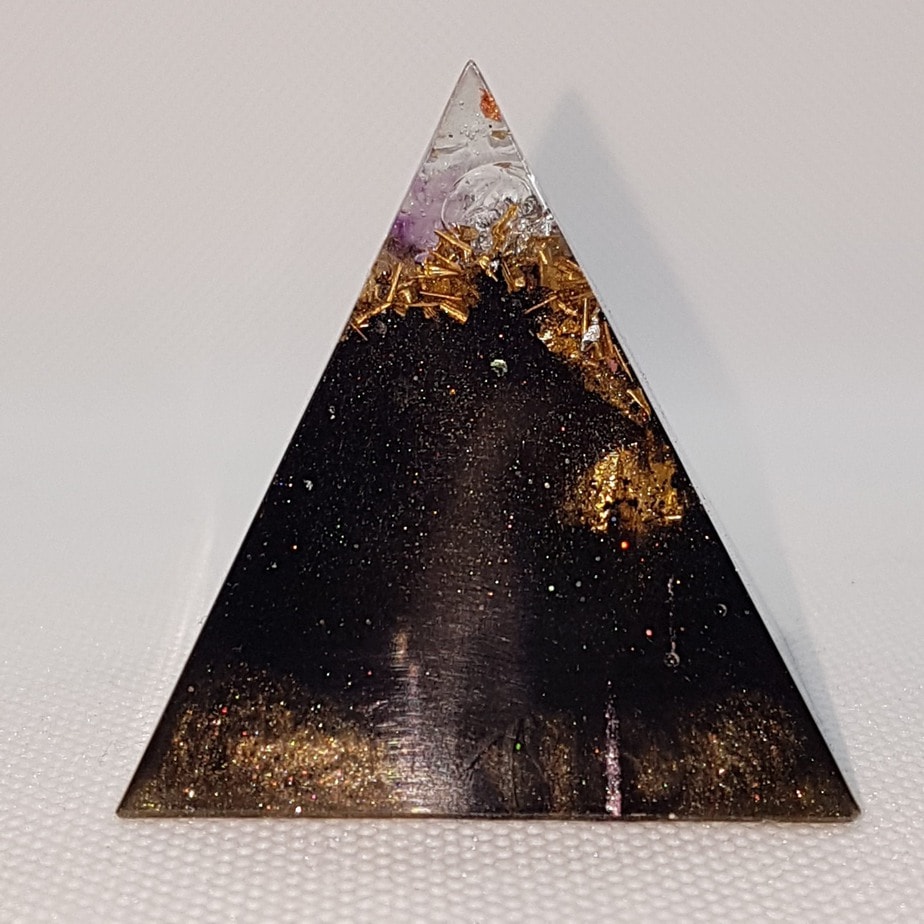 PowerBack Orgone Orgonite Pyramid 5cm 1