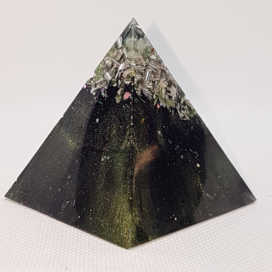 Chrysalis Shungite Orgone Orgonite Pyramid 6cm - Aquamarines, Green Tourmalines and Fluorite combined with Herkimer Diamonds, lovingly wrapped in silver and Shungite powder, rebirth!