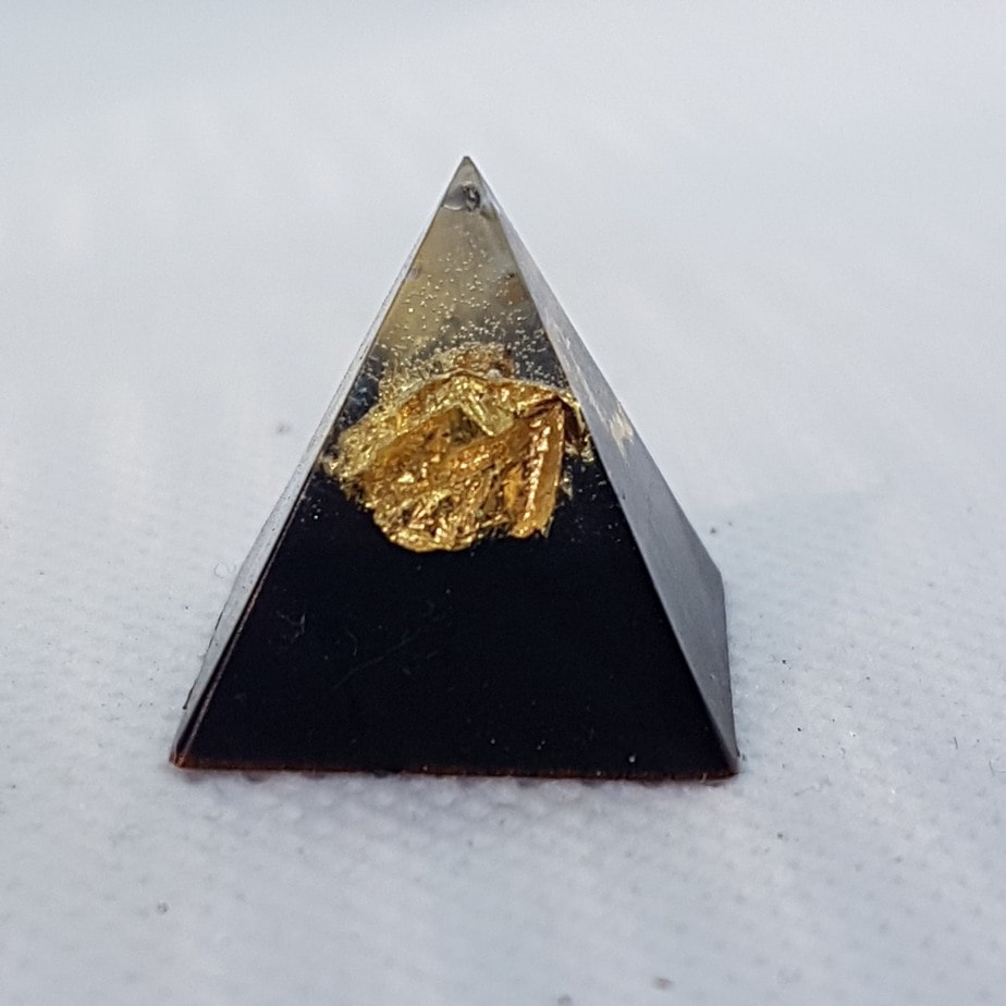 Potential Energy OrgoneIt Orgonite Pyramid 2cm 1