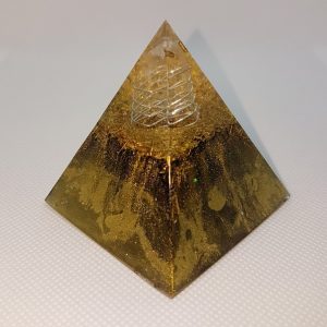 GoldenEye Orgone Orgonite Pyramid 6cm