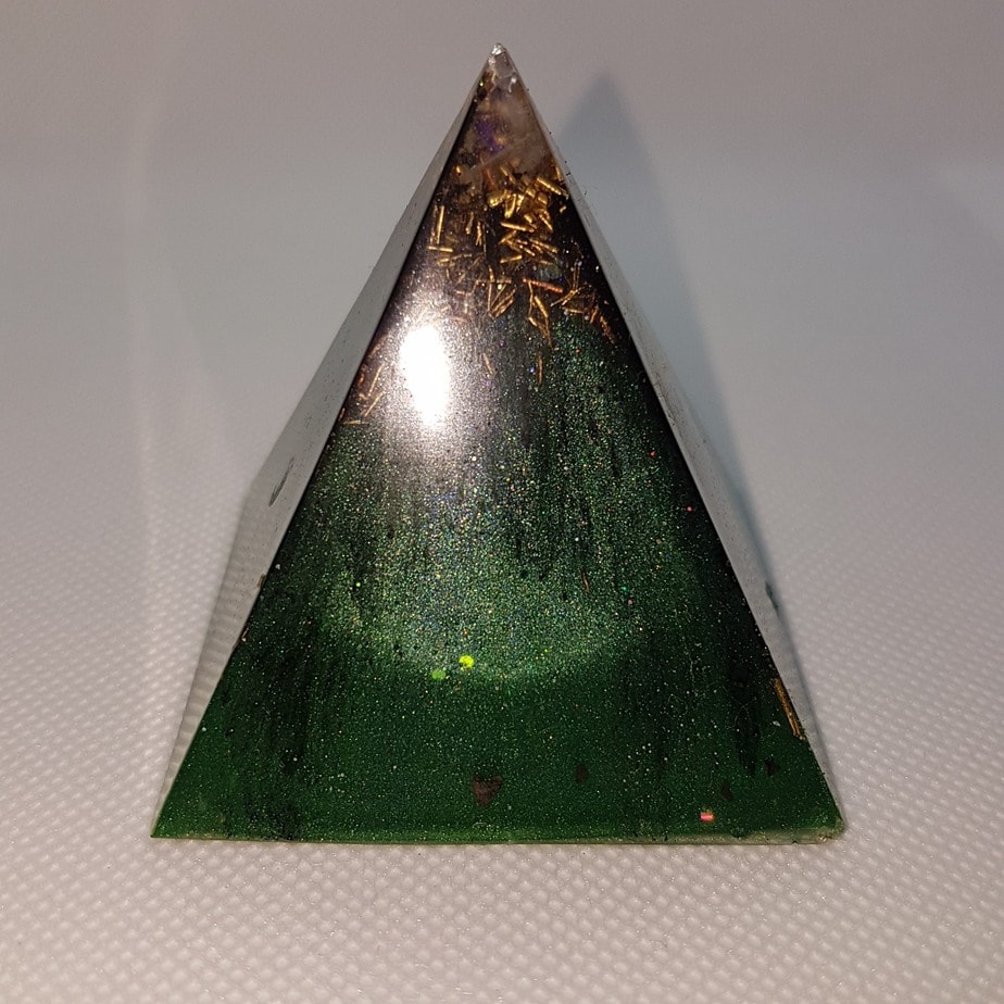Pushing Through Orgone Orgonite Pyramid 6cm 2