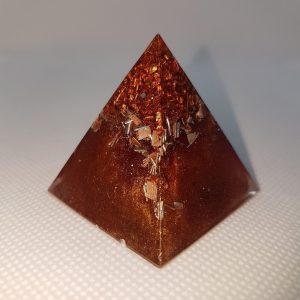 Copper Mentality Orgone Orgonite Pyramid 4cm