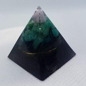 Star Riser Orgone Orgonite Pyramid 3cm