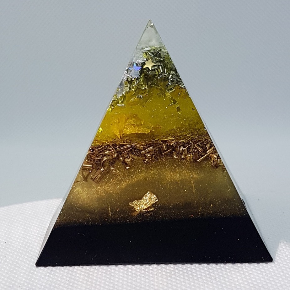 Golden Rays Orgone Orgonite Pyramid 6cm 1