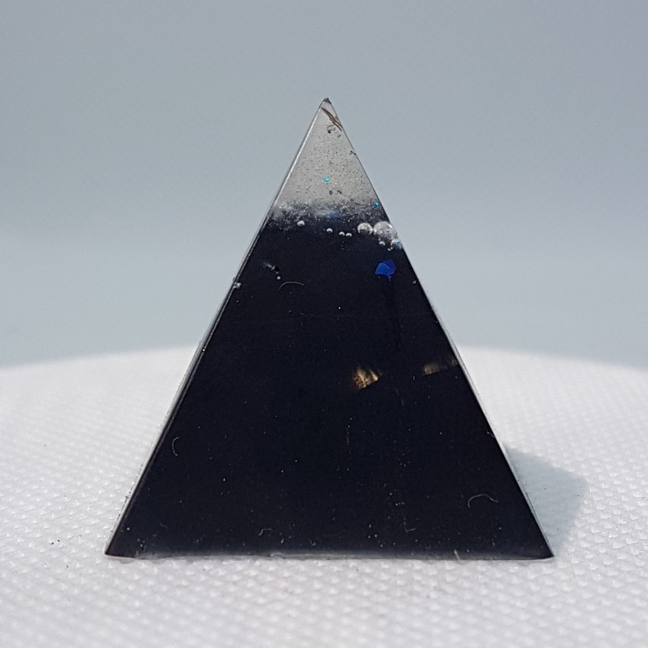Protectoriser Orgone Orgonite Pyramid 3cm 1