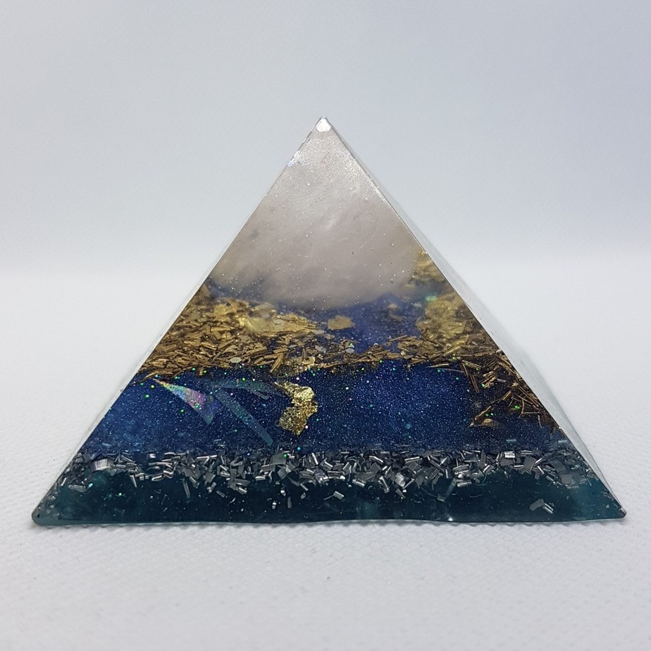 Arctic Blue Pyramid 7cm Giza 1