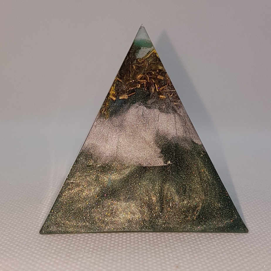 Warm Embrace Orgone Orgonite Pyramid 6cm 1