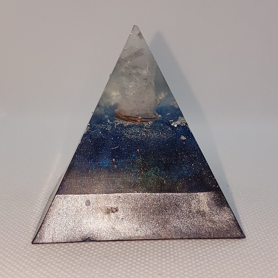 Beyond a Dream Orgone Orgonite Pyramid 6cm 1