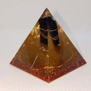 Monolithic Mind Orgone Orgonite Pyramid 5cm - Heart of Tourmaline and copper with herkimer diamonds for strength! loads of copper for emf protection and tensor ring to boot!