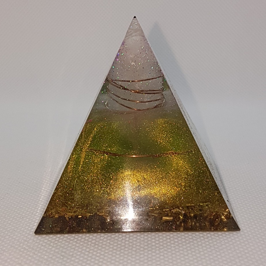 Rosacrucian Orgone Orgonite Pyramid 6cm 1