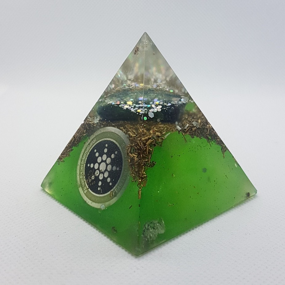 Two Worlds Collide Orgone Orgonite Pyramid 6cm 2