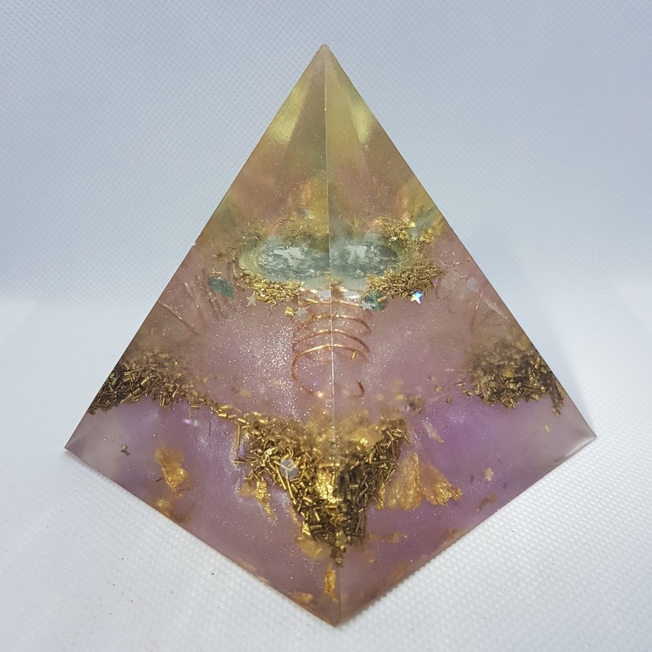 Neutron Star II EMF Protection Orgone Orgonite Pyramid 8cm