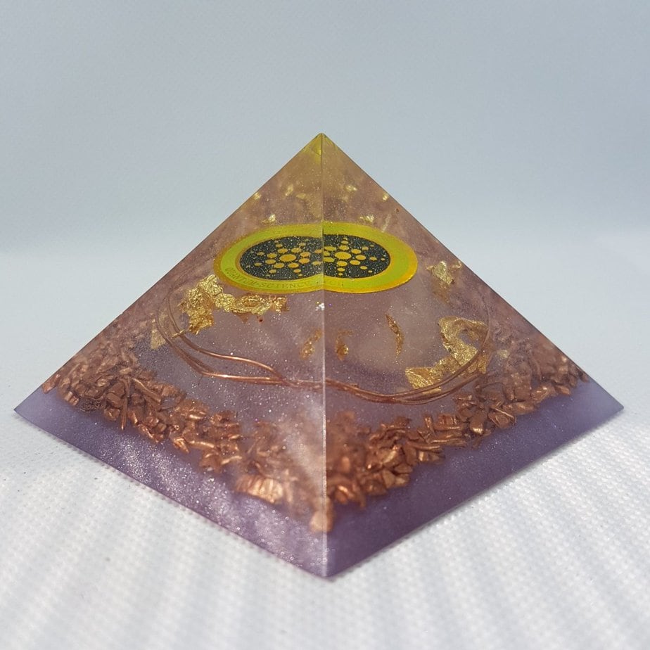 Kulkulkan Orgone Orgonite Pyramid 7cm Giza - Scalar Energy, Herkimer Diamonds, on top of a huge Rose Quartz Chunk, wrapped in copper for Strength and EMF protection. Deep healing