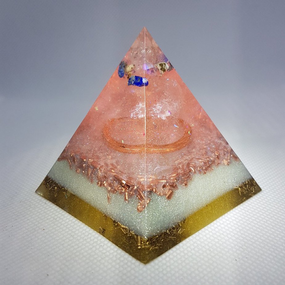 Danube Orgone Orgonite Pyramid 6cm - Lapis Lazuli, Herkimer Diamonds, A Quartz Point and Lead Crystals, Copper Tensor Ring and Brass to complete it