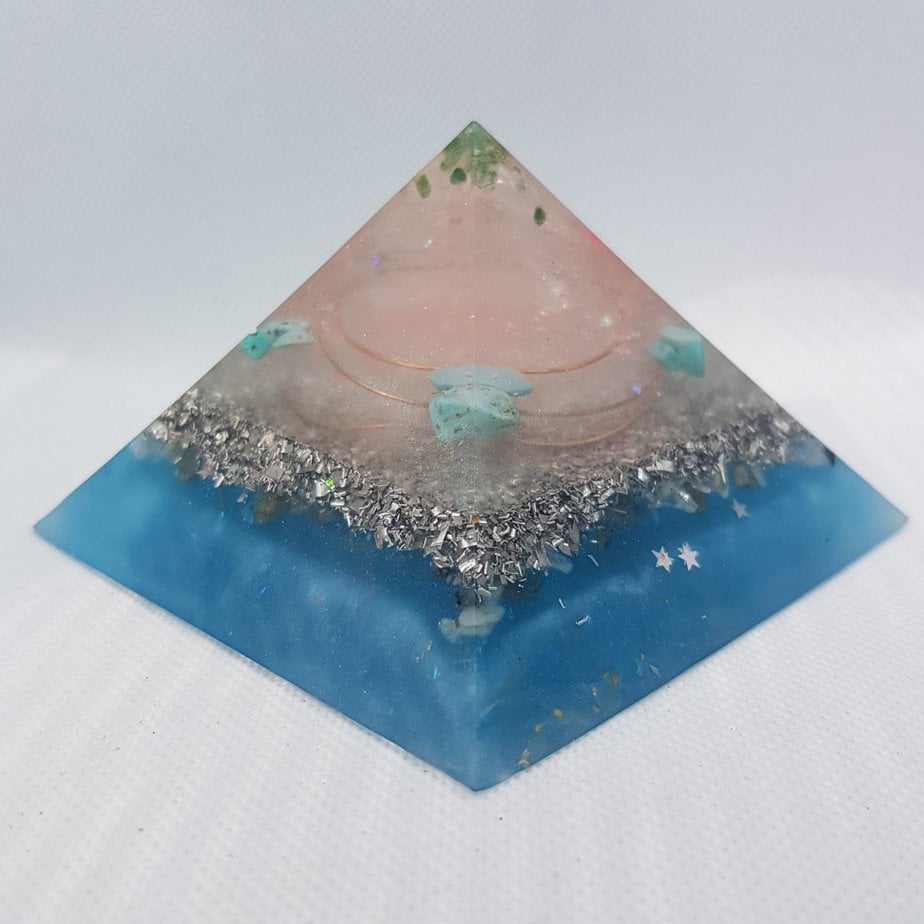 Holy Giza Green Adventurine Turquoise Rose Quartz Pyramid 9.5cm 2