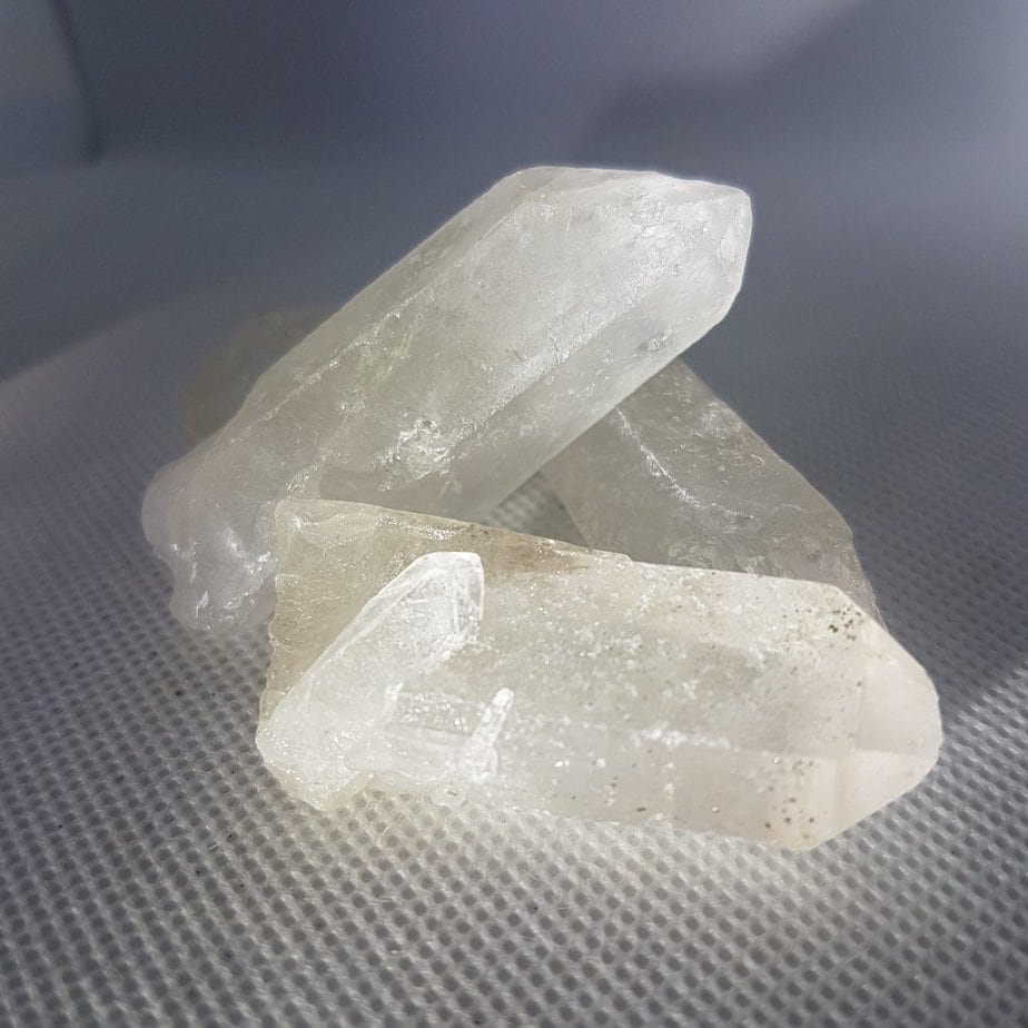 Clear Quartz Points for peace and clarity In raw form, buy one or many! All small quartz points are approximately 50-80mm and will be randomly selected for you! Prior to sale every crystal is cleansed, with sun and/or moonlight and White Sage (price is for one quartz point)