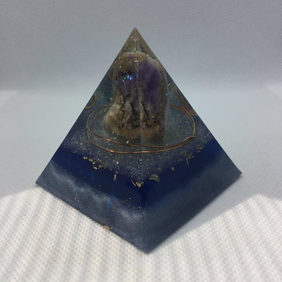 Heart of Glass Orgonite Power Pyramid 6cm - Amethyst in Agate, what a gorgeous combination. Copper Tensor Ring, Brass and Herkimer Diamond to complete it