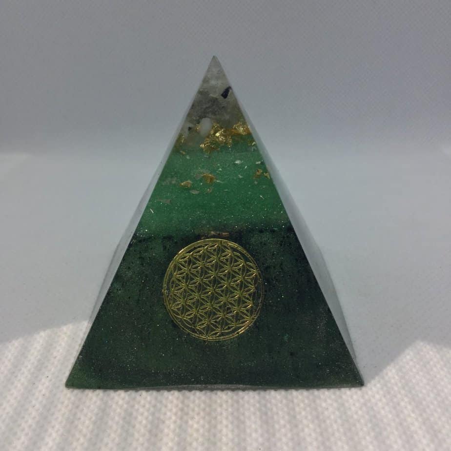Jungle Clarity Orgone Orgonite Pyramid 6cm 1