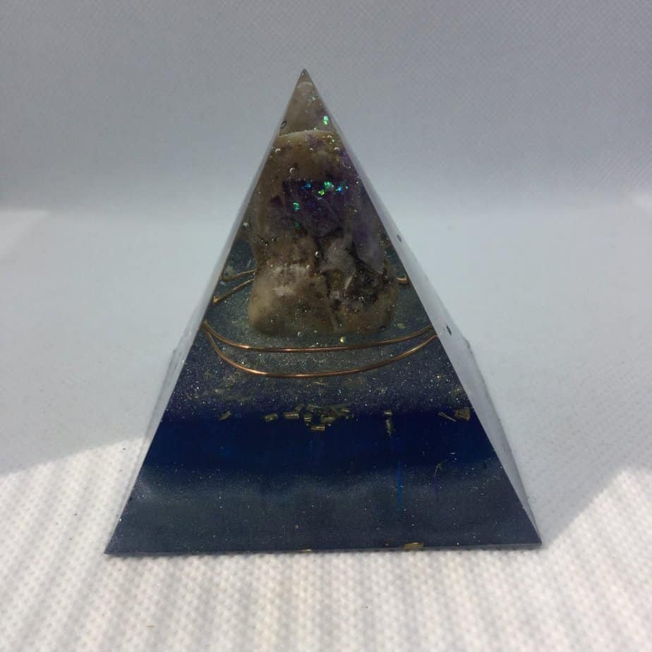 Heart of Glass Orgonite Power Pyramid 6cm 1