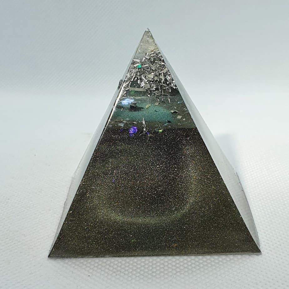 Full Circle Copper Orgonite Pyramid 6cm 1