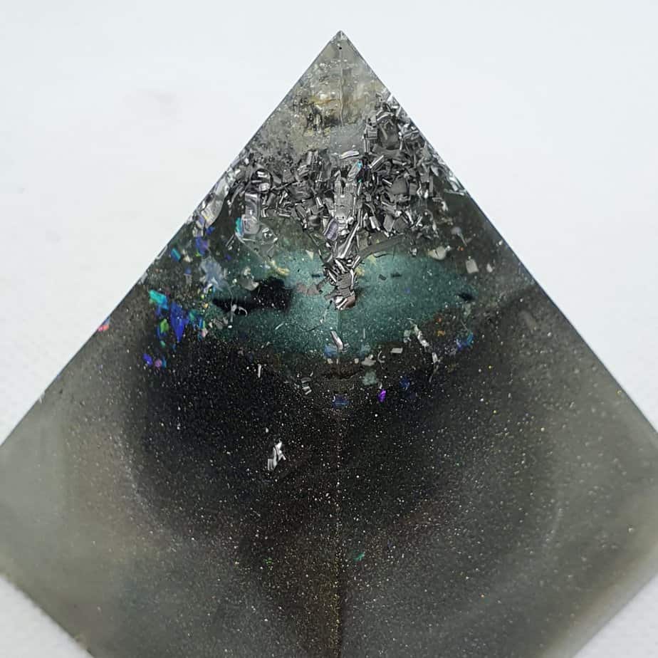 Full Circle Copper Orgonite Pyramid 6cm 3