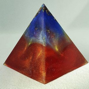 Arcoiris Rainbow Orgone Orgonite Pyramid 6cm - Herkimer Diamonds, Cleat Quartz Point, Celstitie, Rose Quartz and Gold deep within this Multicoloured, Multifaceted Rainbow Orgonite