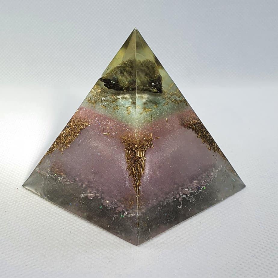 Pussy Willow Orgone Orgonite Pyramid 6cm - Labradorite Rainbows of goodness, Rose Quartz, Brass, Herkimer Diamonds, SIlver and Alumiium