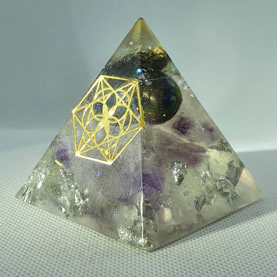 Fleeting Glimpse of the Future Orgone Orgonite Pyramid 6cm - Titanium Aura Quartz rainbows of goodness, Pyrite, Amethyst Sacred Geometry, Herkimer Diamonds, SIlver and Aluminium