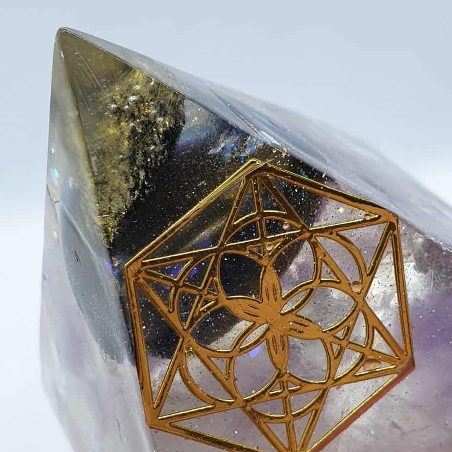 Fleeting Glimpse of the Future Orgone Orgonite Pyramid 6cm 5
