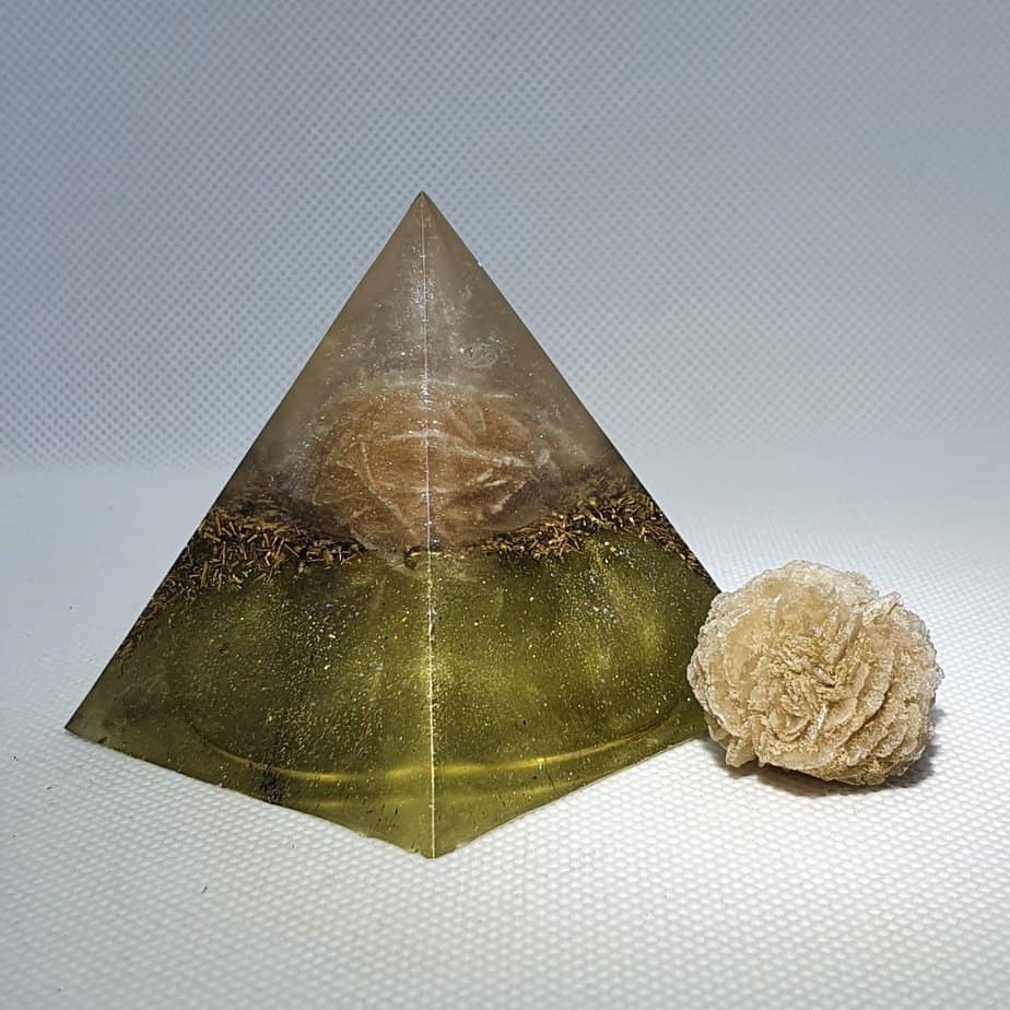 Mexican Desert Rose Orgone Orgonite Pyramid 6cm - How special, just like you! Gorgeous Mexican Desert Rose Crystal on a bed of brass, herkimer diamonds and clear quartz, and brass tensor ring