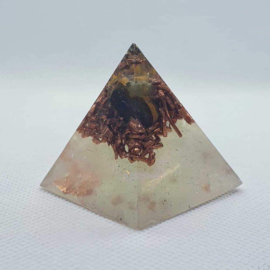 Mirrored Depth Orgone Orgonite Pyramid 4cm 2