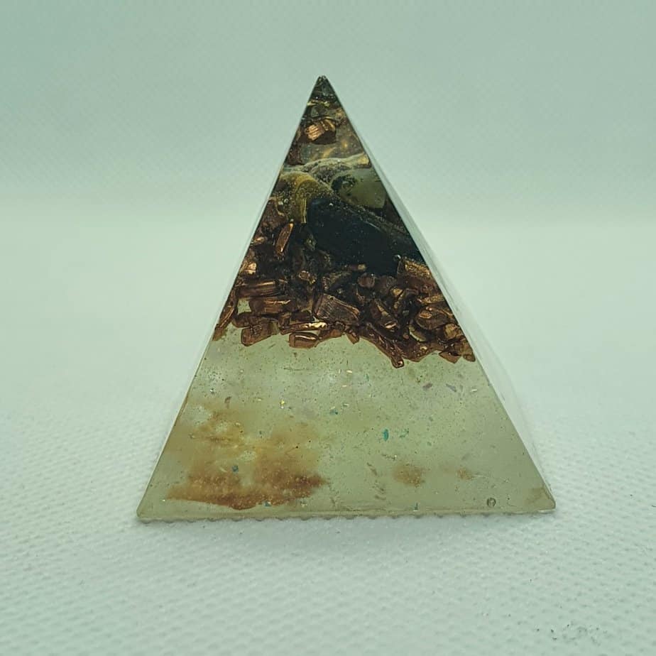 Mirrored Depth Orgone Orgonite Pyramid 4cm 3