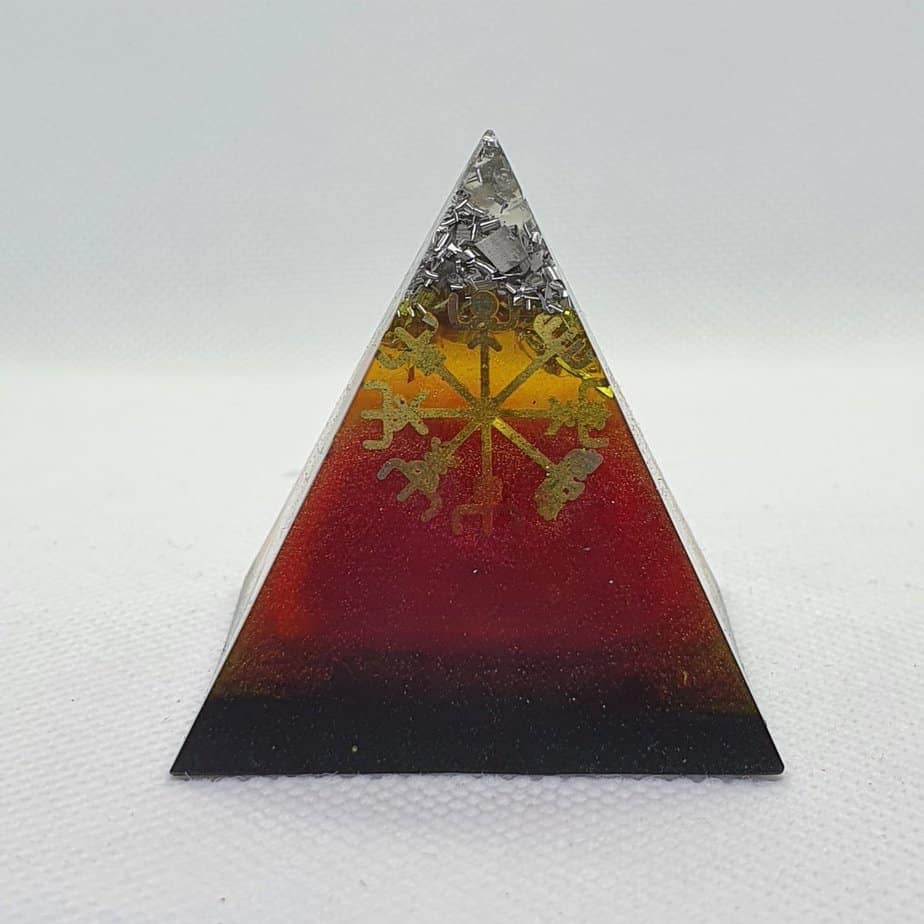 Hologramatic Universe II Orgone Orgonite Pyramid 4cm 2