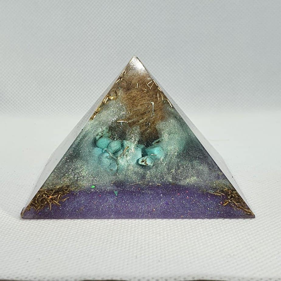 Age of Aquarius II Orgonite Pyramid Mini Giza 7.5cm 1