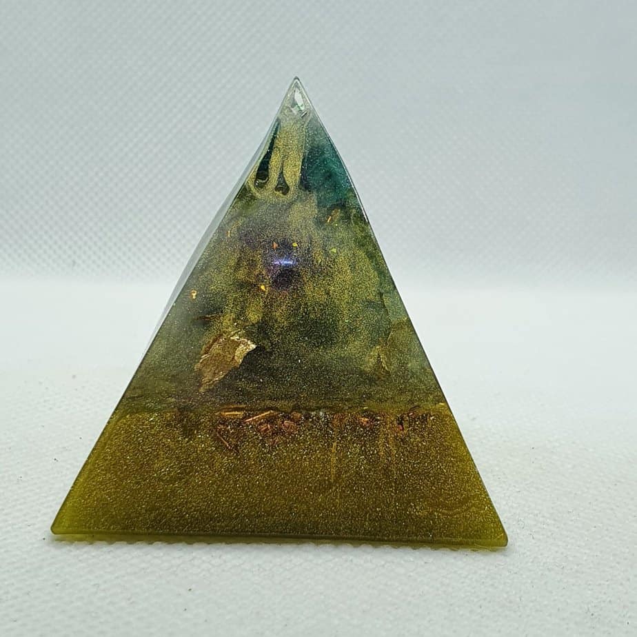 Tranquility Zone Orgone Orgonite Pyramid 5cm 2