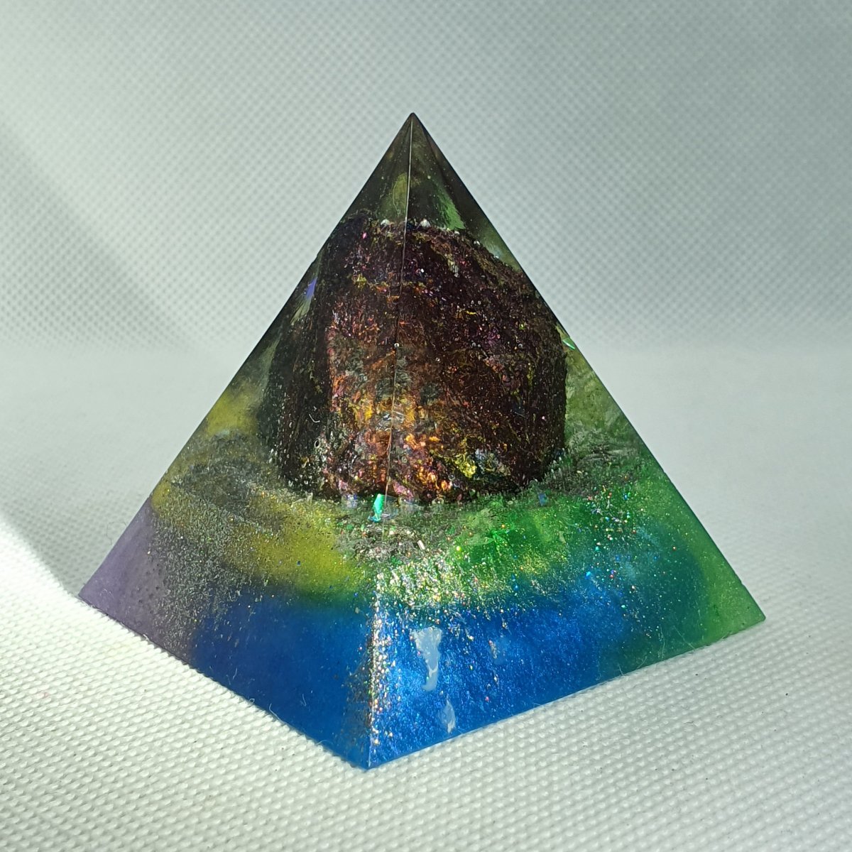 Anunnaki Awakening Orgone Orgonite Pyramid 6cm 1
